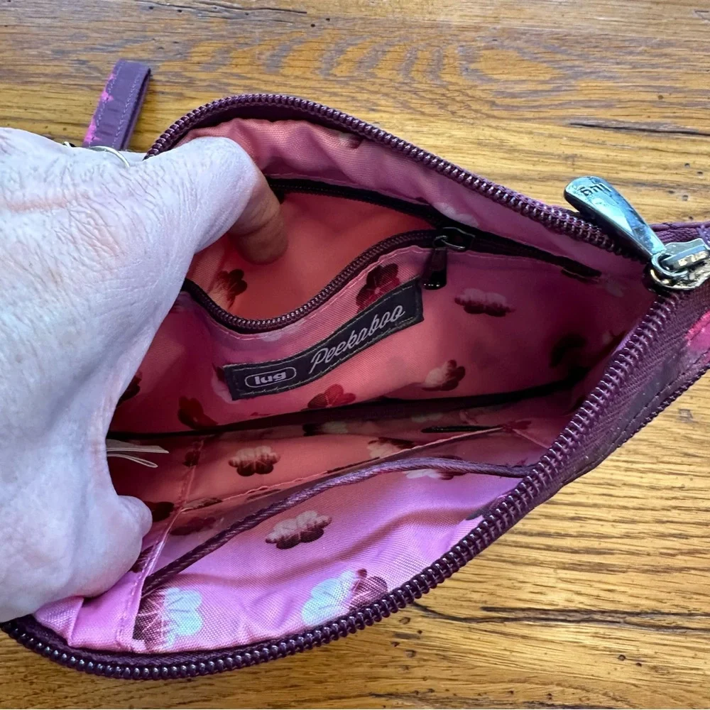 lug peekaboo wristlet